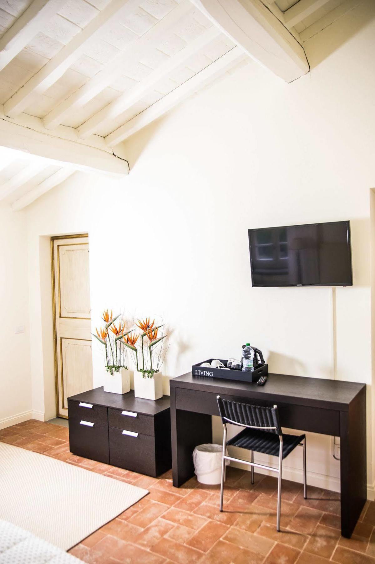 Villa Loggio Winery And Boutique Hotel Cortona Exterior photo